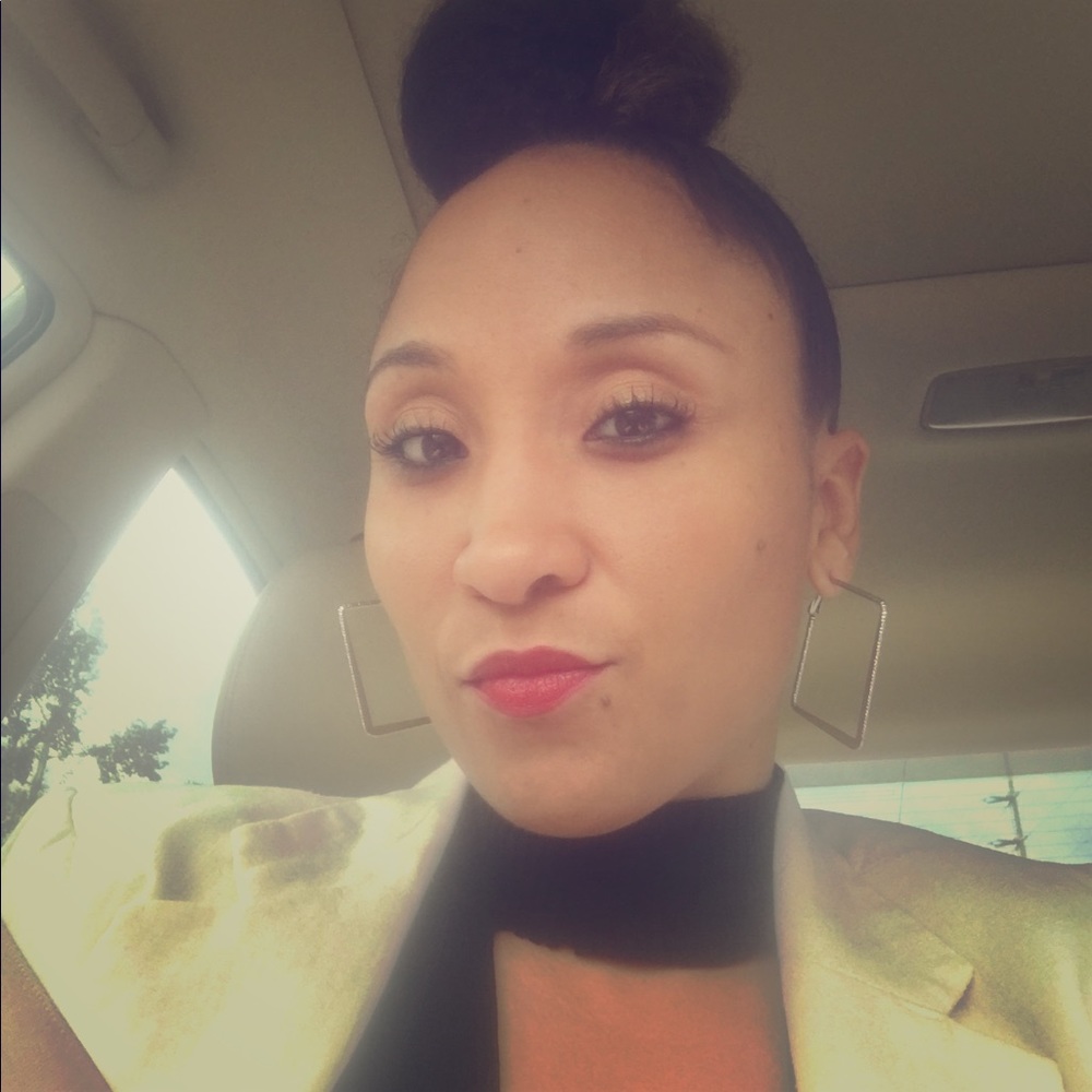 Meet your Posher, Nitasha